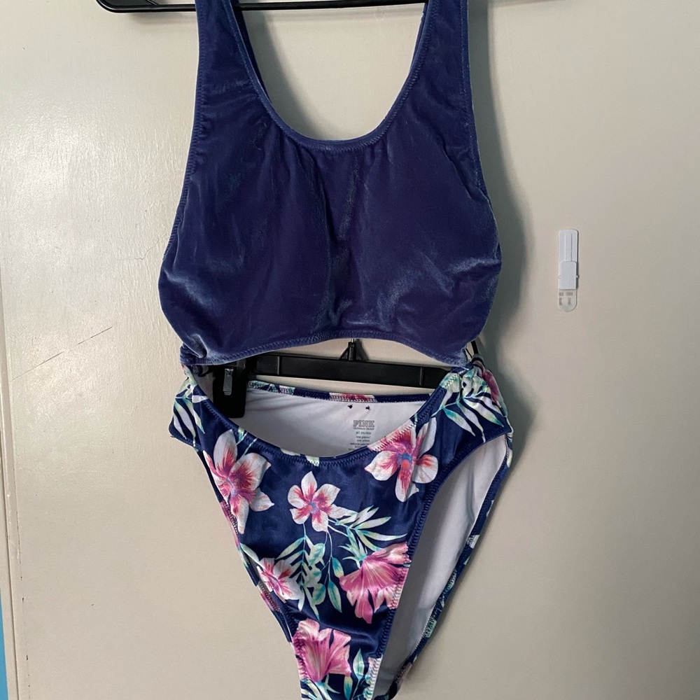 PINK One-piece Bathing Suite